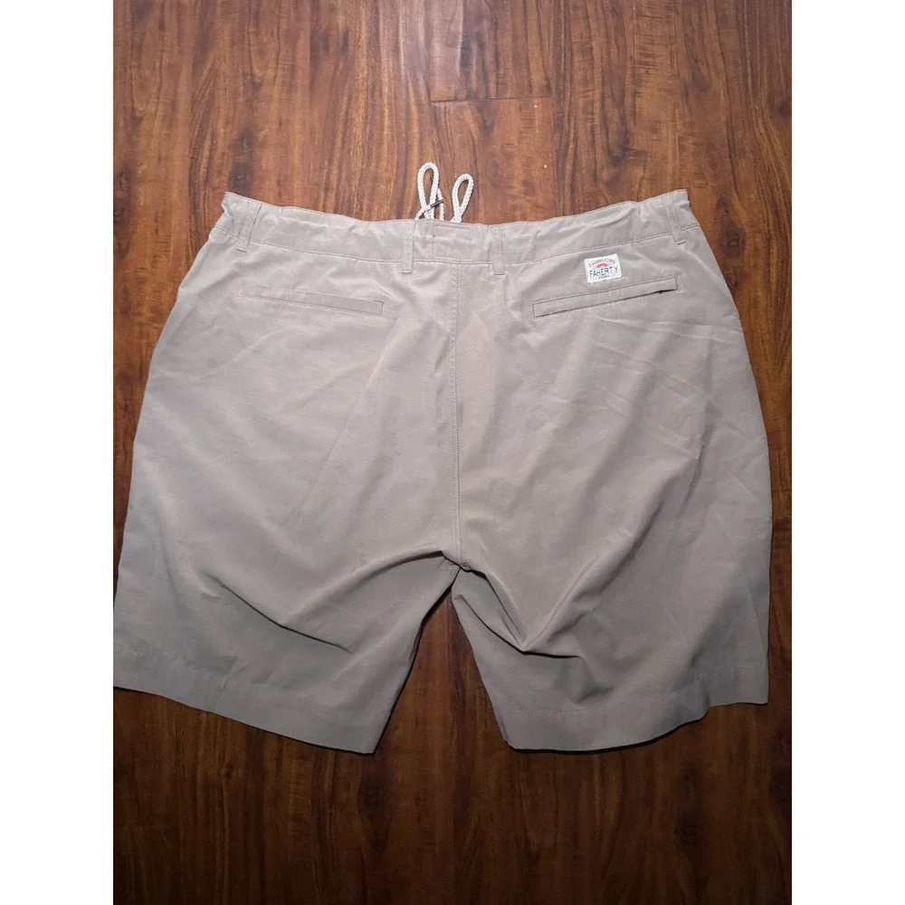 Faherty All Day Shorts Tan Mens Size 38 MSC0012 Chino Flat Front Preppy Beachy